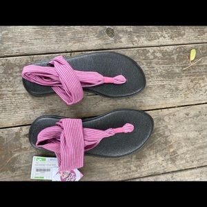 (680) Sanuk Yoga Sling